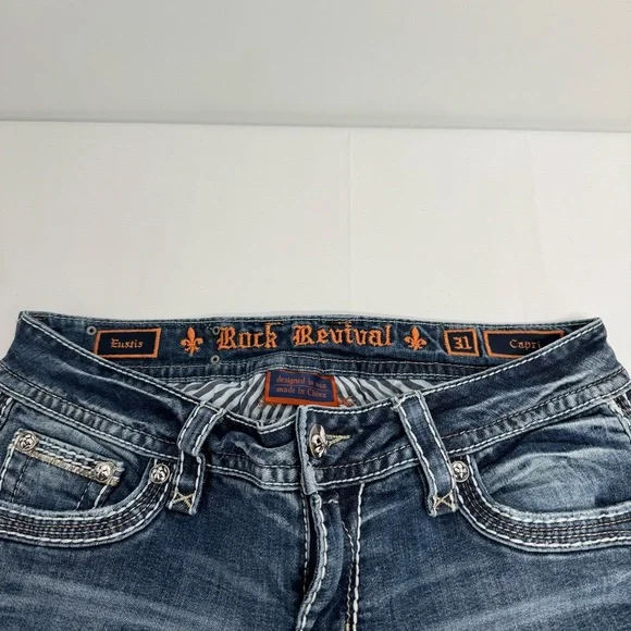 Rock Revival Eustis Capri  Embellished Jeans Thick Stitching 31W X 20.5L - Picture 3 of 16